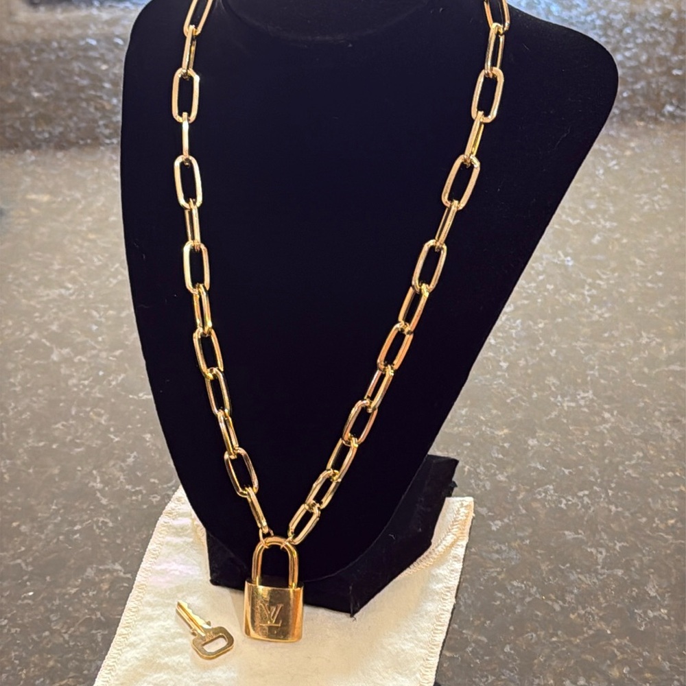 Authentic Louis Vuitton Lock & Key with Gold Tone Chain Necklace - Picture 2 of 13